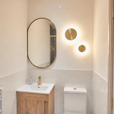 Queenscliffe سكرابورو