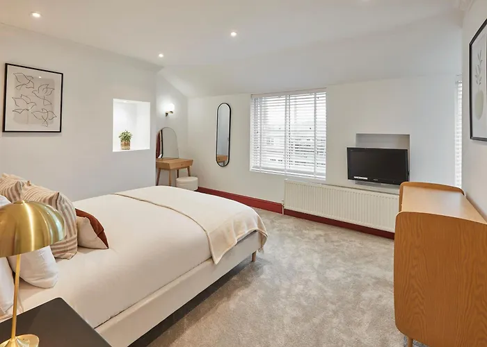 Queenscliffe * Scarborough